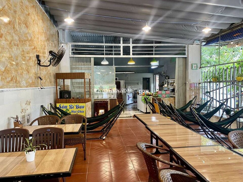 Sang lại quán cafe Vị trí đẹp góc 2 mặt tiền trục chính KDC Nam Long