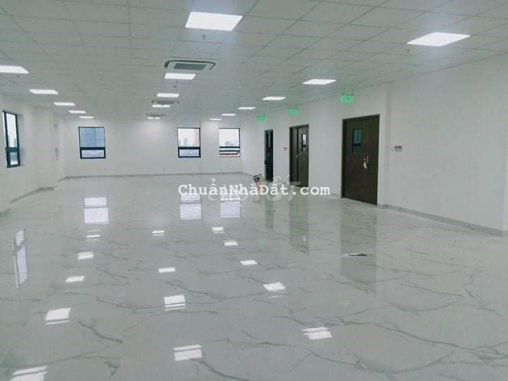 Cho thuê sàn vp mặt phố Dương Đình Nghệ: 110m2, giá 18tr