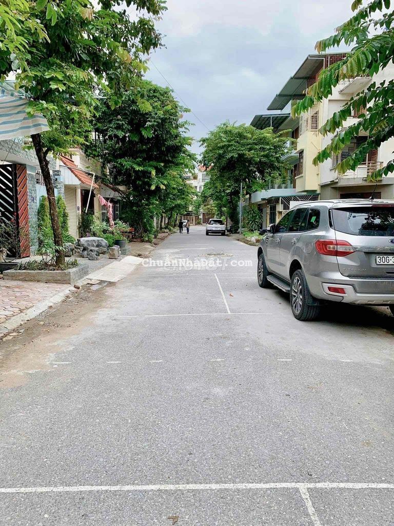 Cho thuê nhà mặt phố Trung Kinh làm VPCTY, KD giá 45 triệu Cho thuê nhà mặt phố Trung Kinh làm VPCTY, KD giá 45 triệu