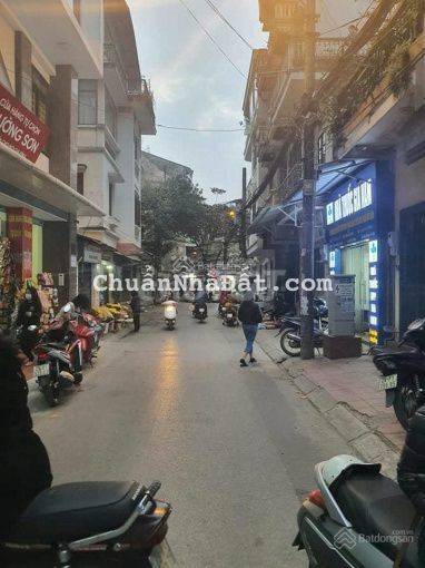 Cho thuê mặt bằng mặt phố đường 800A, Cầu Giấy: 50m2, 10tr