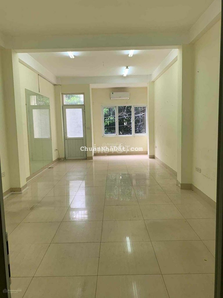 Cho thuê nhà 6 tầng Mạc Thái Tổ Yên Hoà làm vpcty, có thang máy 30tr