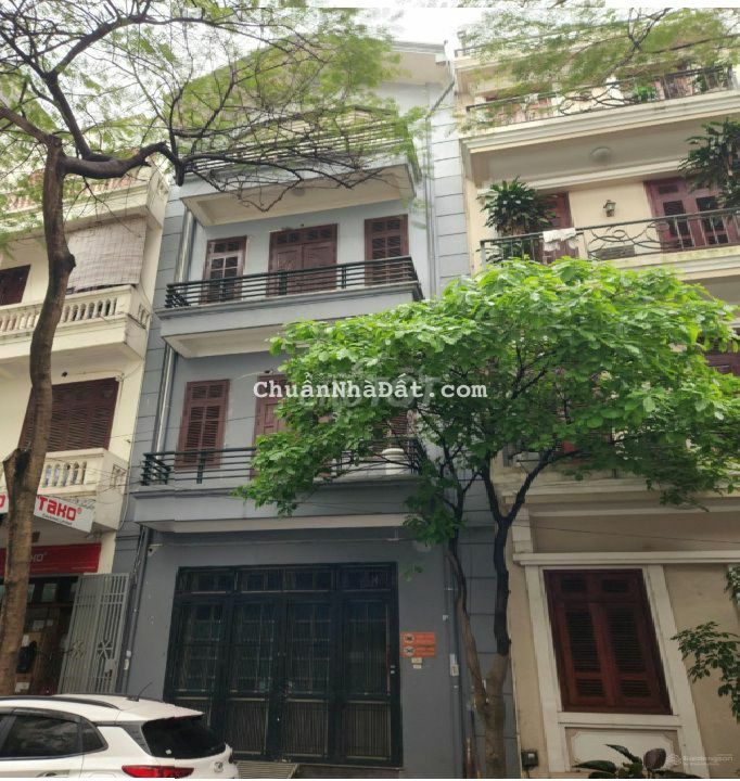 Cho thuê nhà mặt ngõ 100 Hoàng Quốc Việt - DT 80m2 x 4 tầng, Mt 5m
