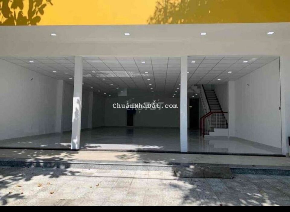 Cho thuê mặt bằng đường phạm hùng ,hòa xuân ,cẩm lệ