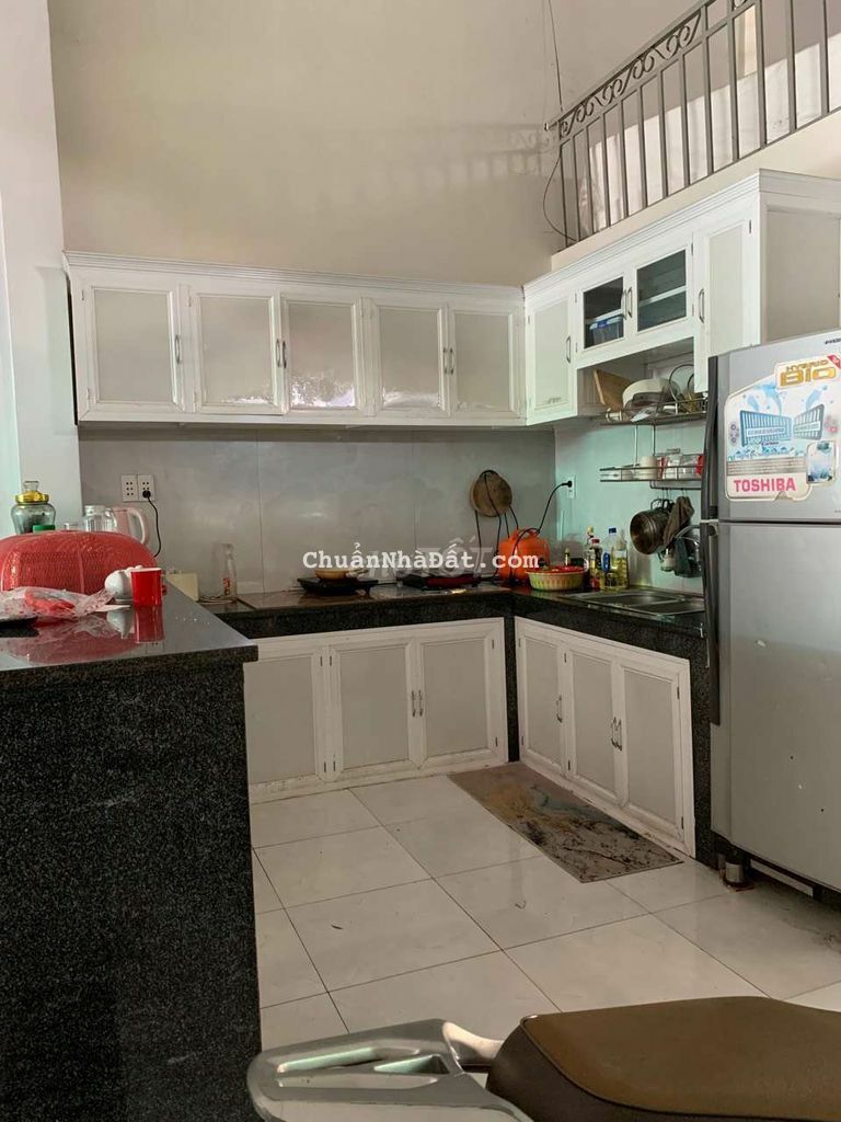 Cho thuê nhà mặt tiền Tân Bình,Dĩ An