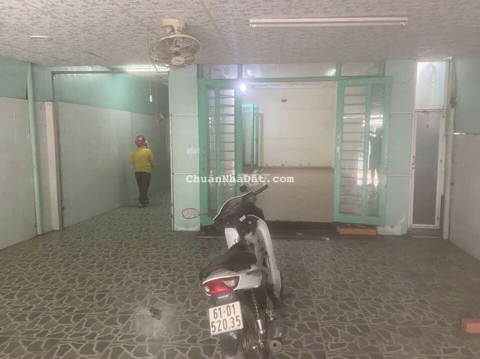 Cho thuệ mặt tiền chợ xóm vắng dĩ an