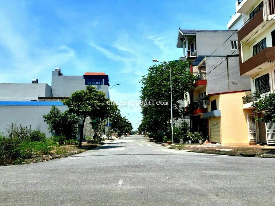 Cho thuê nhà 4.5 tầng nguyên căn tại KĐT 31Ha Trâu Quỳ