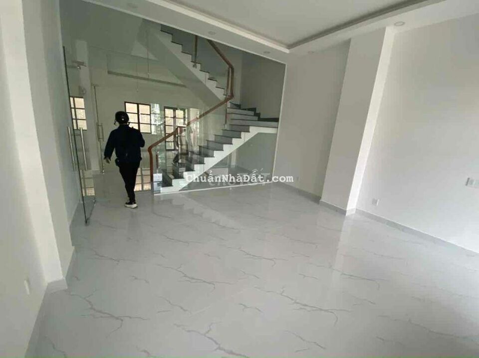 🐳★ Mặt bằng Tầng Trệt nhà mới có hầm khu Cityland