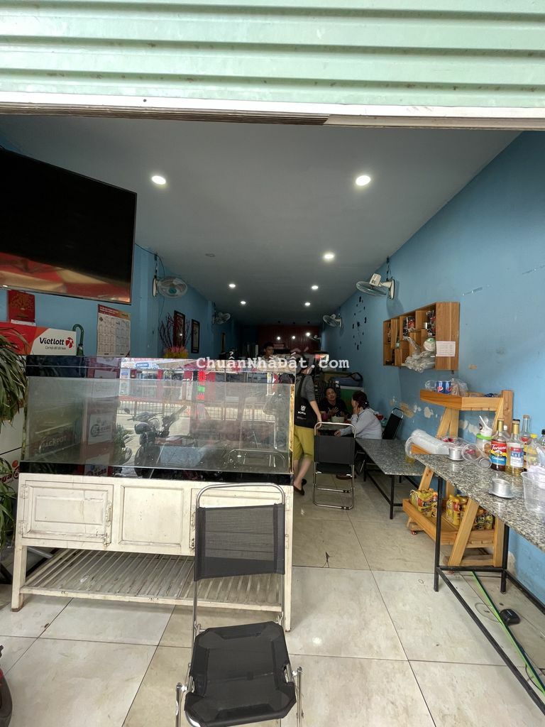 QUÝ KHÁCH CẦN MẶT TIỀN QUANG TRUNG LIÊN HỆ EM XEM CĂN NÀY, RỘNG LẮM