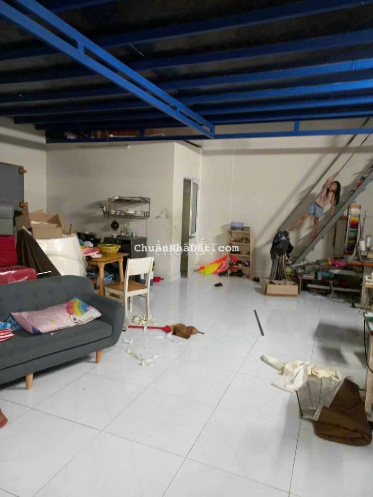 Kho xưởng hẻm 12m, 8X25M, đúc lửng mới đẹp, Phạm Văn Chiêu