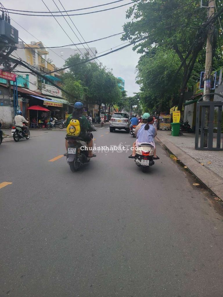 Mặt tiền Cây Trâm p8, 4,5 x 7m, 1 gác, khu sầm uất