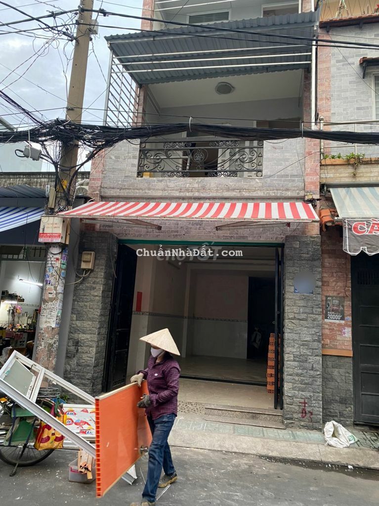 MẶT BẰNG 4X10 RIÊNG BIỆT CÓ BẾP VÀ TOALET HẺM XE TẢI NGUYỄN VĂN CÔNG