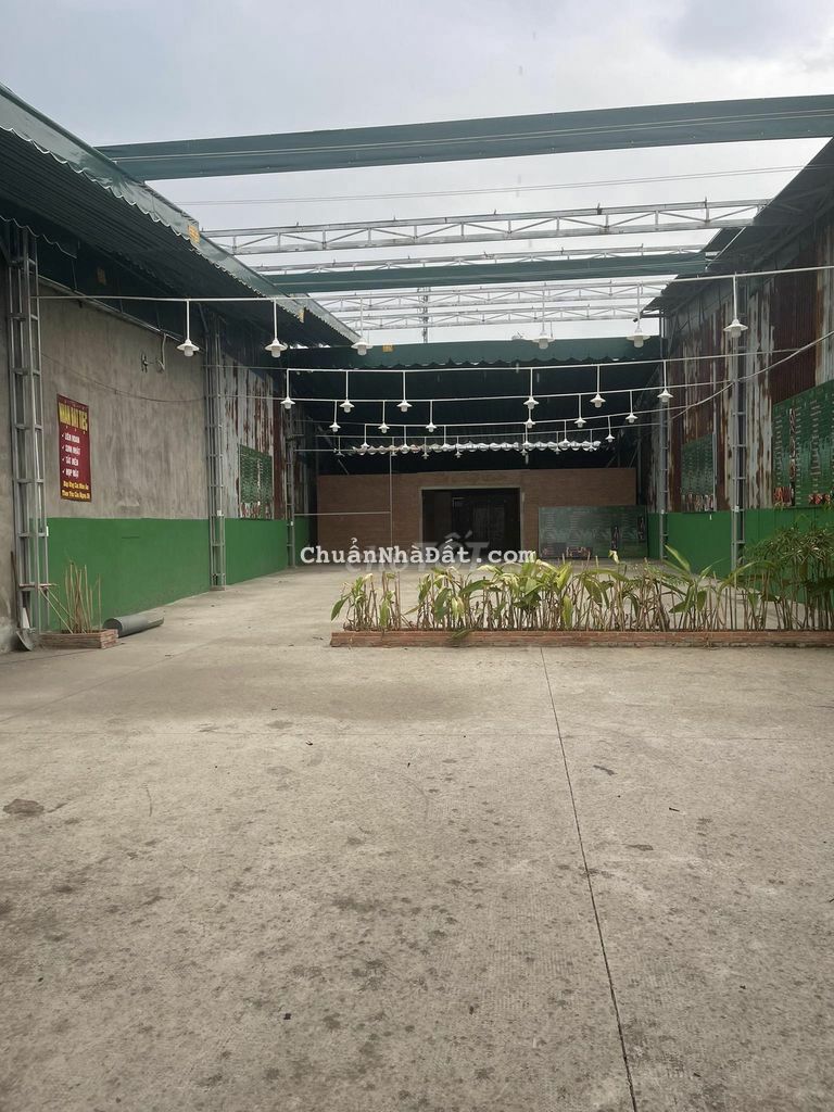 Mặt Bằng Kinh doanh Mặt Tiền Nguyễn oanh (550m2 ) có sẵn máy che P.17