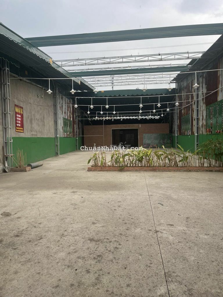 Mặt Bằng Kinh doanh Mặt Tiền Nguyễn oanh (550m2 ) có sẵn máy che P.17