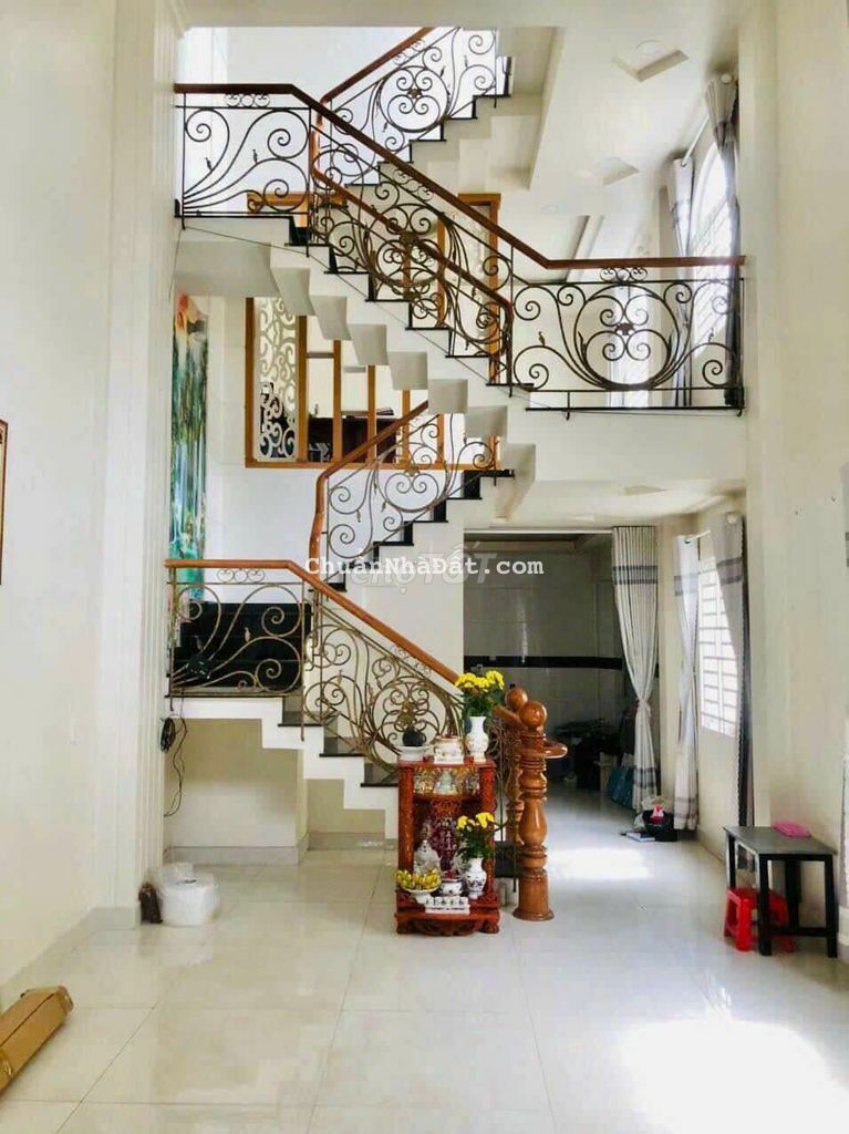 Cho thuê nguyên căn phog cách hiện đại-mặt tiền đường số 4 p16 Gò Vấp