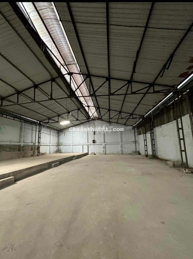 kho xưởng hẻm xe tải đường phan huy ích DT 15x46