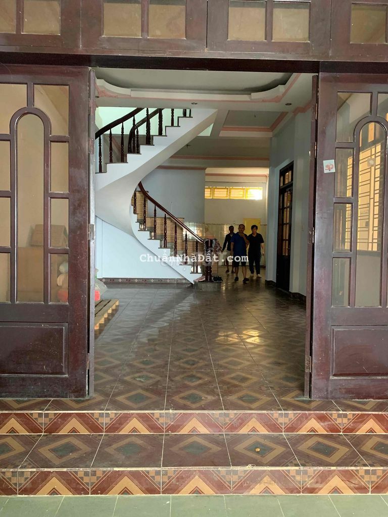 CHO  THUÊ MT  CHỢ. CĂN CỨ 26  LTH. KD BUÔN. BAN