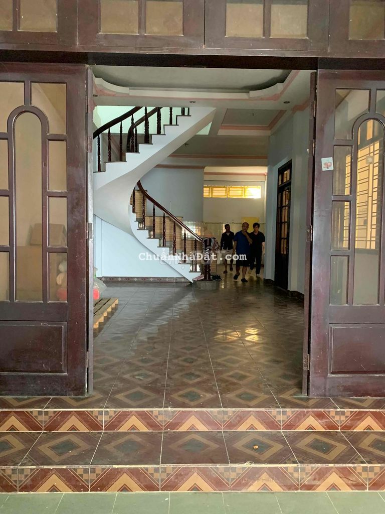 CHO  THUÊ MT  CHỢ. CĂN CỨ 26  LTH. KD BUÔN. BAN