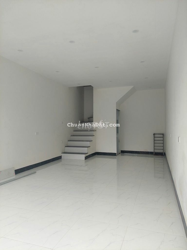 Cho thuê nhà 4 tầng MẶT PHỐ VỊ TRÍ CỰC ĐẸP, KD SIÊU ĐỈNH 22 tr/ th