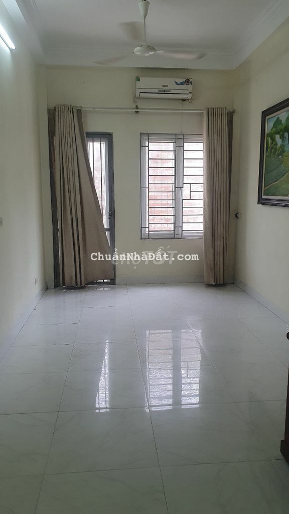 Cho thuê nhà Vạn Phúc 55m 3.5 tầng 13tr xe tải đỗ cửa