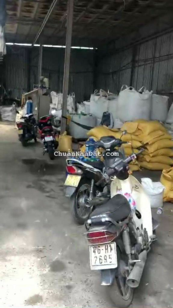 CHO THUÊ KHO XƯỞNG QUẬN 1000M2 DƯƠNG CÔNG KHI HÓC MÔN, XE CÔNG