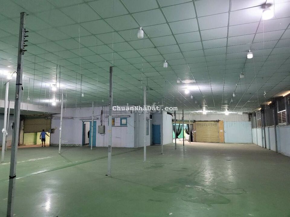 Cho thuê kho xưởng 25x40 đẹp tiện làm may kho