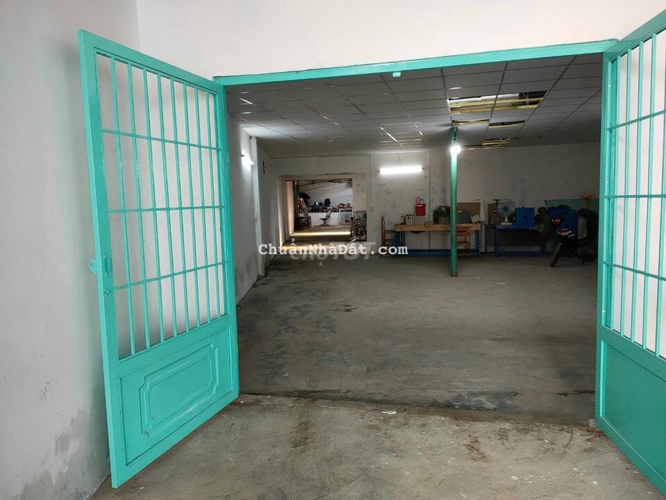 Tôi cho thuê kho mới đẹp 550m2 đường Dương Công Khi giáp Q.12 Tôi cho thuê kho mới đẹp 550m2 đường Dương Công Khi giáp Q.12