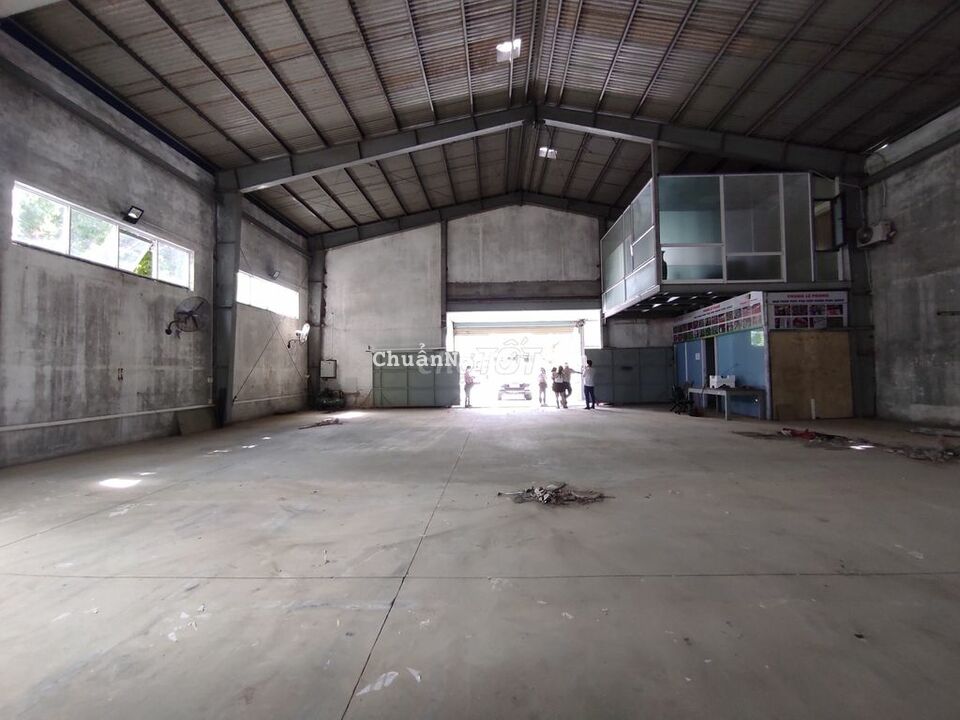 KHO 2 MẶT TIỀN 500M2 TRƯỚC BẾN XE TRUNG TÂM KHO 2 MẶT TIỀN 500M2 TRƯỚC BẾN XE TRUNG TÂM