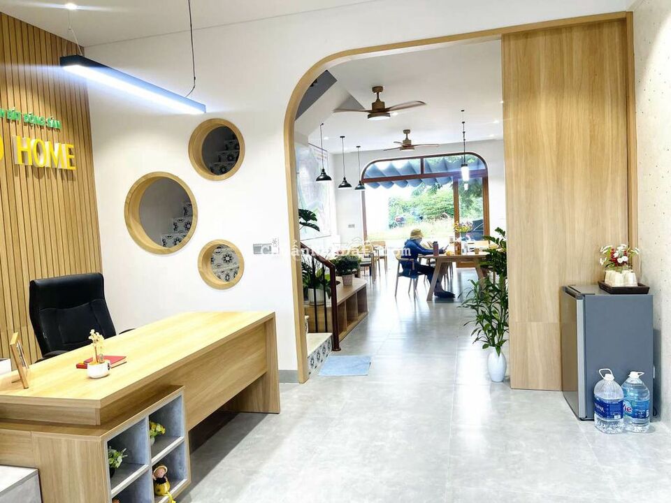 Cho thuê văn phòng Hoà Xuân chỗ đậu xe rộng rãi gần trung tâm