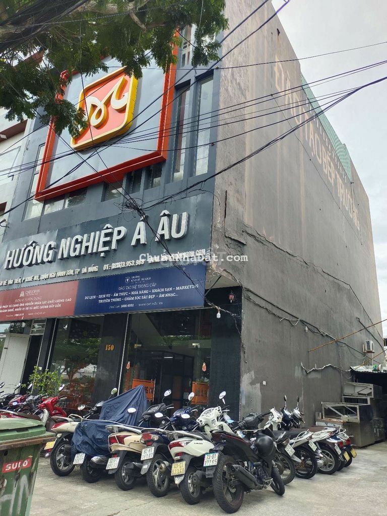 CHO THUÊ NHÀ NHÀ 4 TẦNG DIỆN TÍCH 800M SÀN BỀ NGANG 10M