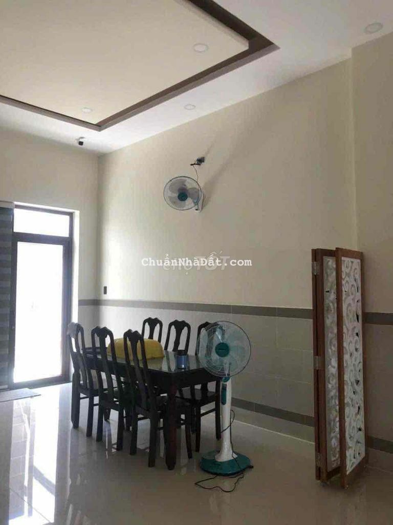 Cho thuê nhà 3 tầng mặt tiền Hoàng Cầm KĐT Vĩnh Điềm Trung Cho thuê nhà 3 tầng mặt tiền Hoàng Cầm KĐT Vĩnh Điềm Trung