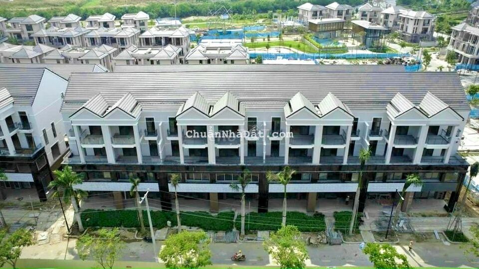 Cho thuê Shophouse Zeitgeist Nhà Bè 7x18m, 3 lầu nhà thô giá rẻ Cho thuê Shophouse Zeitgeist Nhà Bè 7x18m, 3 lầu nhà thô giá rẻ