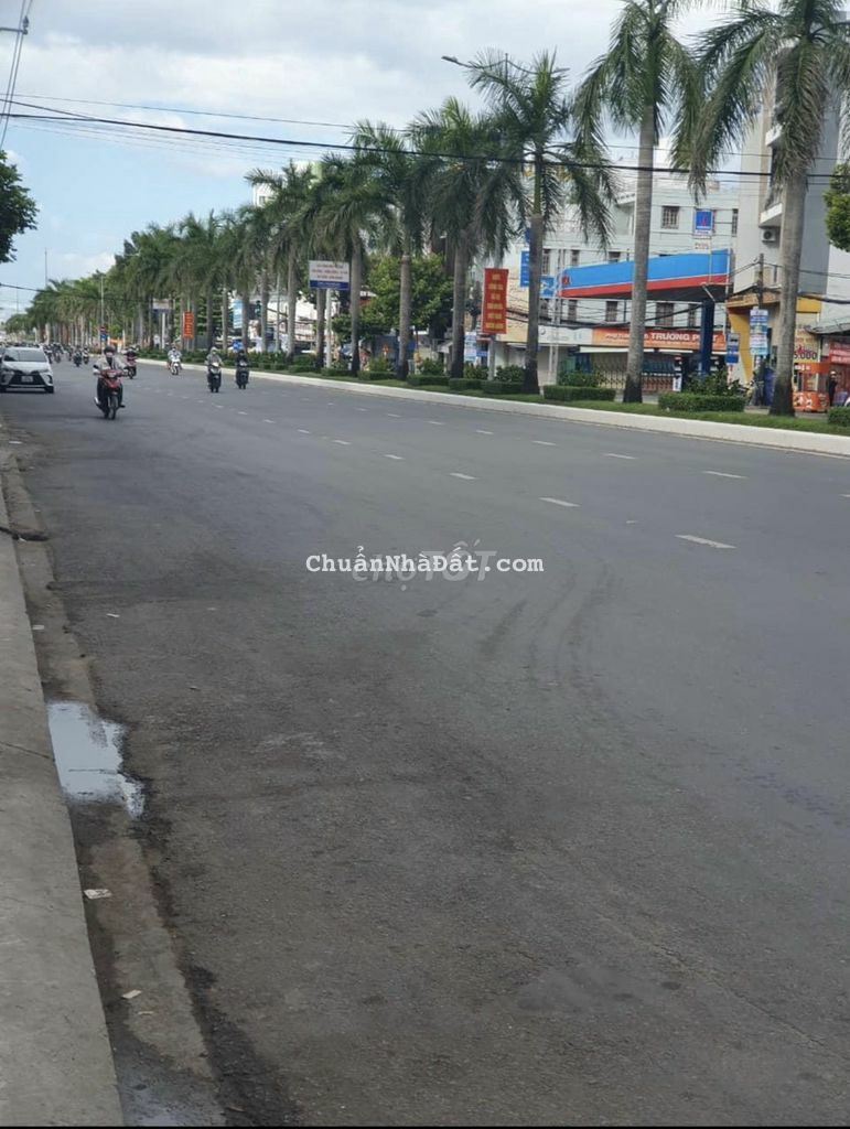 CHO THUÊ MẶT BẰNG MẶT TIỀN ĐƯỜNG LỚN BA THÁNG HAI QUẬN NINH KIỀU