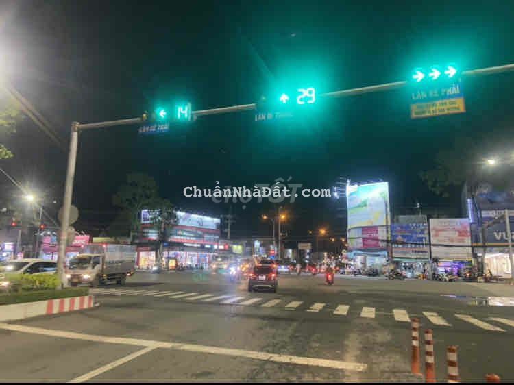 MẶT TIỀN TRUNG TÂM NINH KIỀU CẠNH GÓC NGÃ TƯ MẶT TIỀN TRUNG TÂM NINH KIỀU CẠNH GÓC NGÃ TƯ