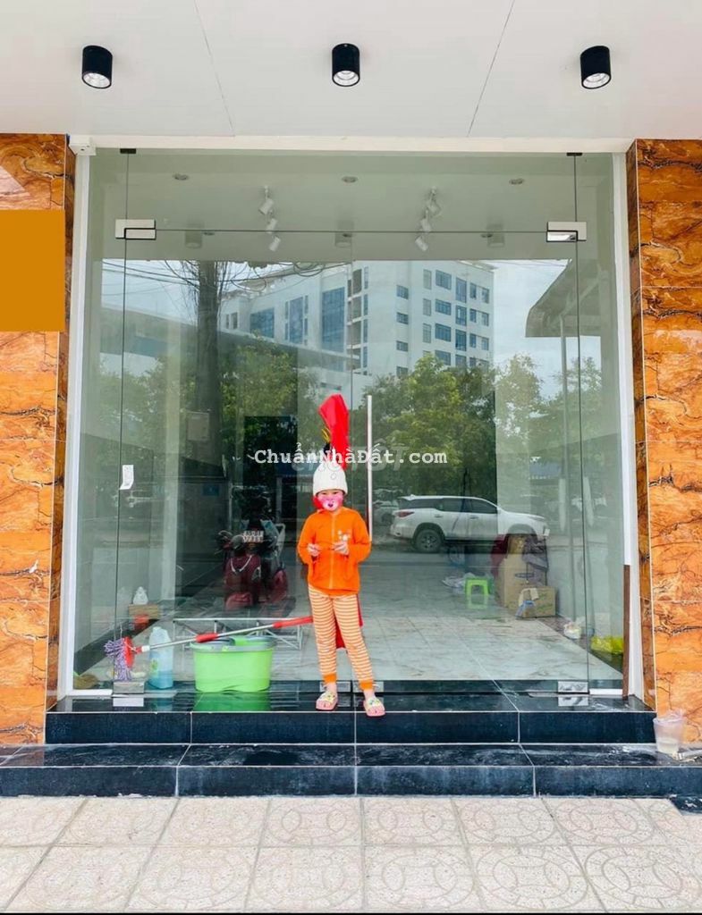 CHO THUÊ NHÀ MẶT TIỀN ĐƯỜNG TRẦN BẠCH ĐẰNG SÁT BÊN ĐẠI HỌC Y DƯỢC