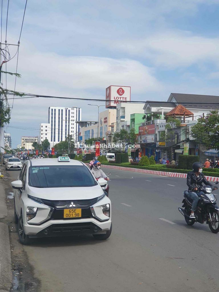 Cho thuê nhà mặt tiền Mậu Thân ( đoạn Lotte) Cho thuê nhà mặt tiền Mậu Thân ( đoạn Lotte)