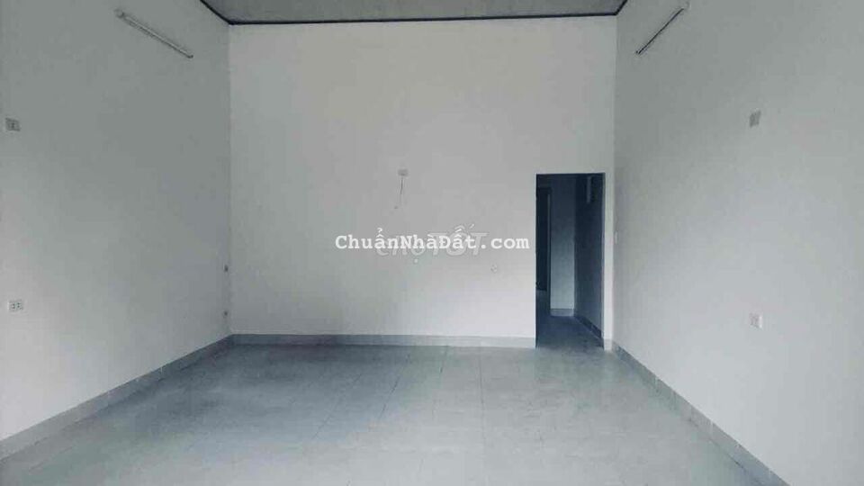 Cho thuê nhà mặt tiền đường Bà Triệu, phù hợp để mở văn phòng Cho thuê nhà mặt tiền đường Bà Triệu, phù hợp để mở văn phòng