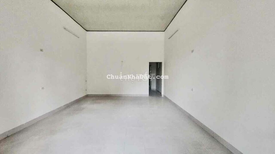 Cho thuê nhà mặt tiền đường Bà Triệu, phù hợp để mở văn phòng Cho thuê nhà mặt tiền đường Bà Triệu, phù hợp để mở văn phòng