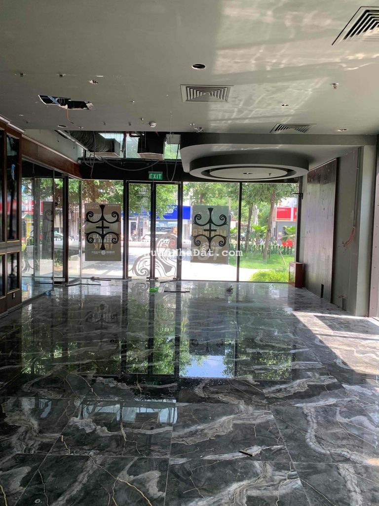 Mặt bằng shophouse góc 2 mặt tiền - Khu Hà Đô - 156,6m2 - Giá 90 trieu Mặt bằng shophouse góc 2 mặt tiền - Khu Hà Đô - 156,6m2 - Giá 90 trieu