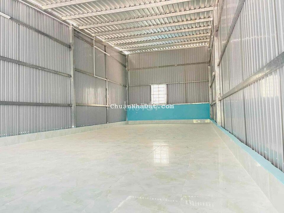 Kho Mới Xây Đường Xe 10 Tấn 4x20 có Gác Giá 7tr Tx25 Kho Mới Xây Đường Xe 10 Tấn 4x20 có Gác Giá 7tr Tx25