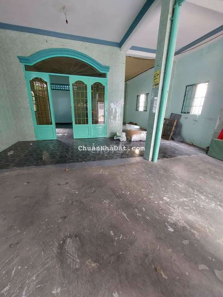 Cho thuê nhà xưởng mặt tiền Thới An, 7x25m, cấp 4, 2pn, đường 6m