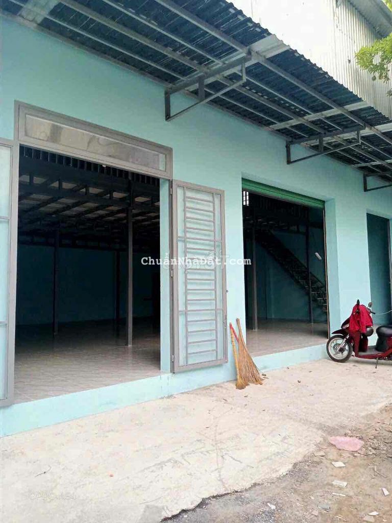 Cho Thuê Kho Xưởng Mới Xây-200m2-Đường Xe Tải Thông