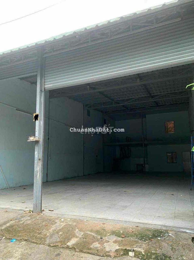Cho thuê xưởng 10x25m.Mặt Tiền đường TA cách Lê Thị Riêng 30m.Q12
