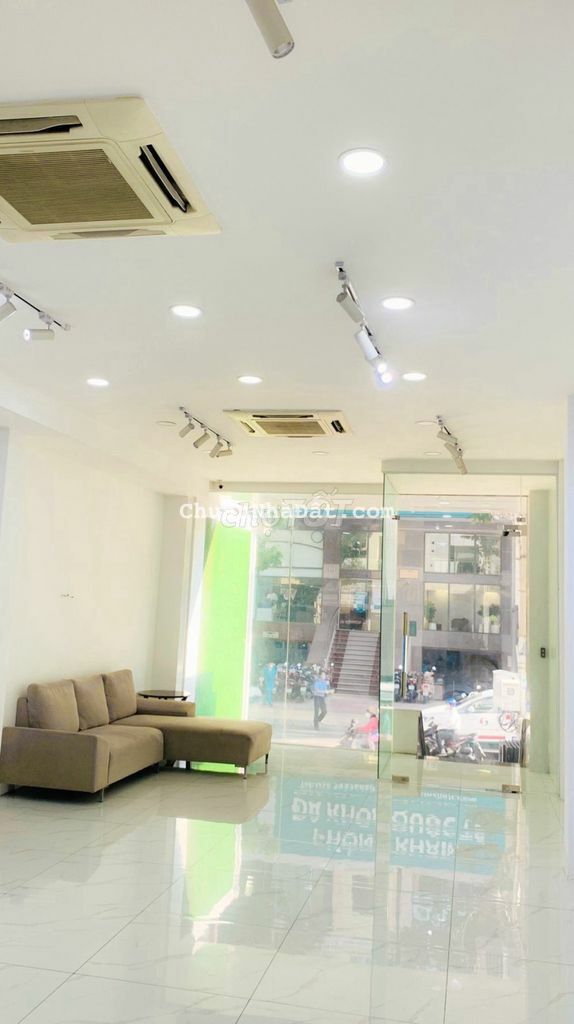 Tòa nhà MT Trương Định - Võ Văn Tần, Q3. DTSD: 1000m2 Tòa nhà MT Trương Định - Võ Văn Tần, Q3. DTSD: 1000m2