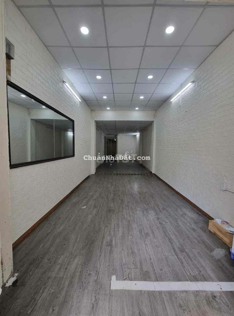 Cho thuê nhà Lê Hồng Phong trống suốt để kinh doanh