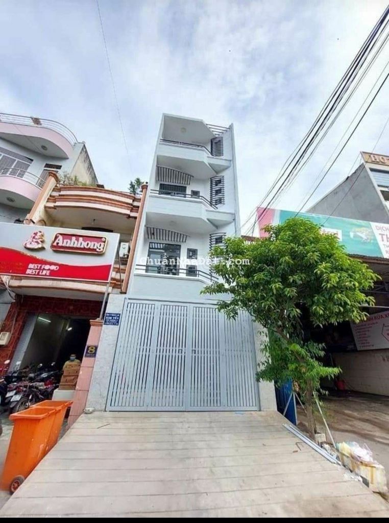 Nhà mới 4.5x25 3 lầu 7PN ngay metro Bình Phú