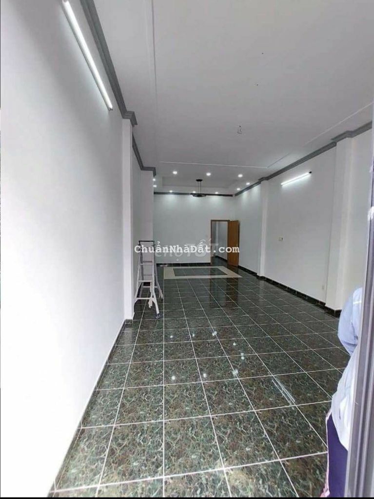 Nhà mới 4.5x25 3 lầu 7PN ngay metro Bình Phú