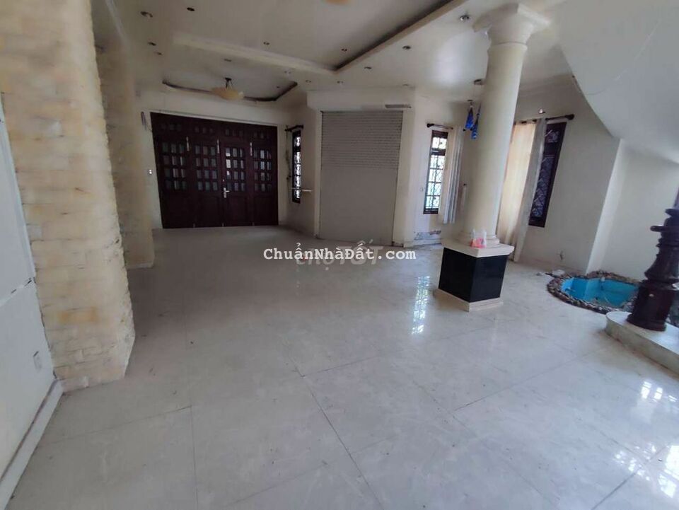 Nhà góc 8x20 3 lầu cực rộng đường 10mi Nhà góc 8x20 3 lầu cực rộng đường 10mi