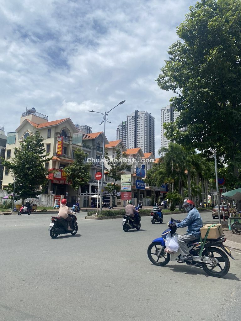 CHO THUÊ MẶT TIỀN KINH DOANH ĐƯỜNG D4, 100M2, CÓ HẦM TỪ 20 - 30 TRIỆU