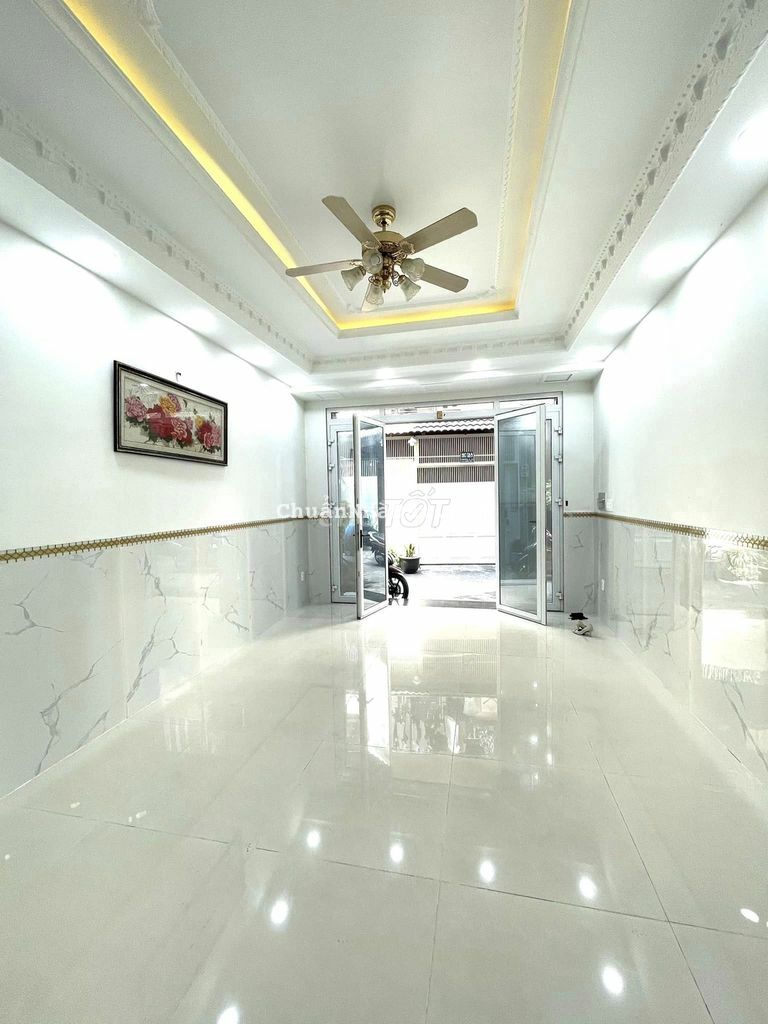 CHO THUÊ MẶT TIỀN KINH DOANH ĐƯỜNG D4, 100M2, CÓ HẦM TỪ 20 - 30 TRIỆU