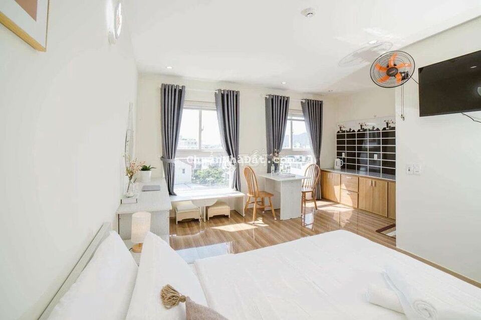 CHO THUÊ TOÀ CĂN HỘ MỚI ĐẸP 13P KHU HỒ NGHINH